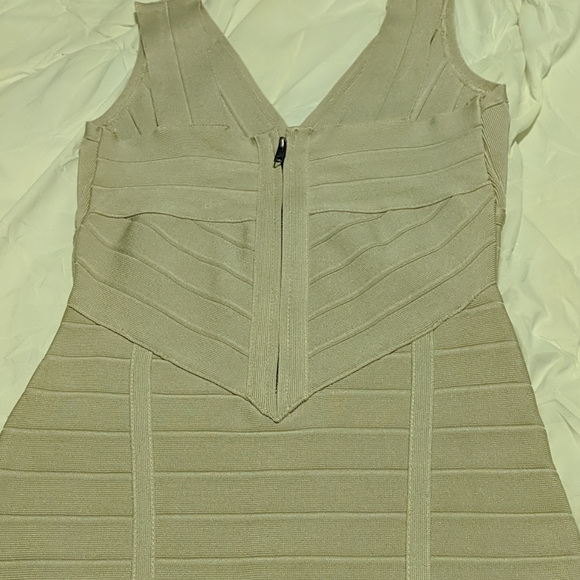 Spandex Curvy Bandage Dress - Picture 3 of 3